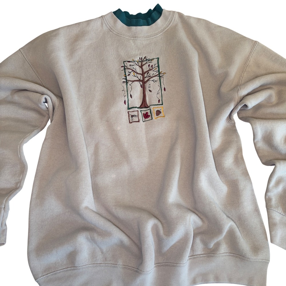 Vintage Embroidered XL Sweatshirt Double Layered Crewneck Cottagecore Cozy 90s